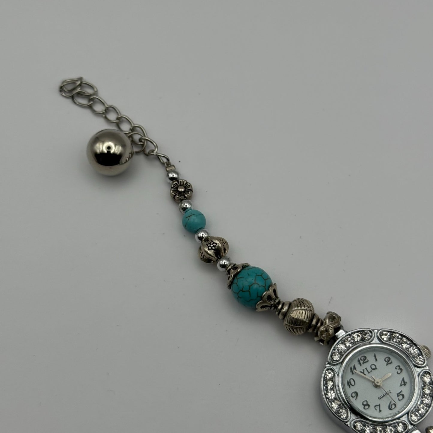 YLQ Ladies Quartz Watch Crystal Accents Beaded Design Bracelet Working 25mm