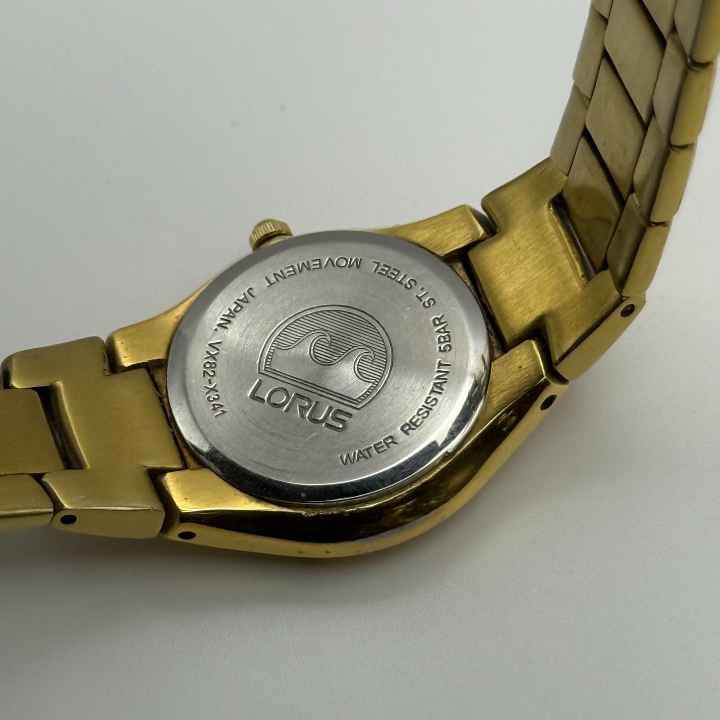 Lorus Ladies Quartz Watch Date Dial Gold Tone Bracelet Japan 24mm PARTS REPAIR