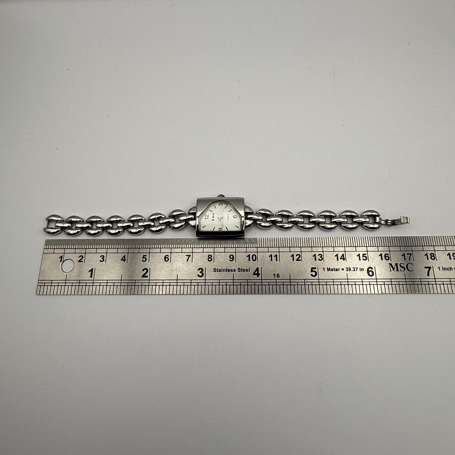 G-Body Time Ladies Quartz Watch White Dial Silver Tone Bracelet Working 19mm