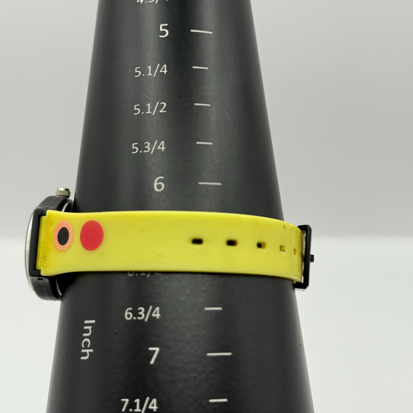 Tikkers Unisex Kids Quartz Watch Colorful Dial Green Yellow Strap Working 24mm