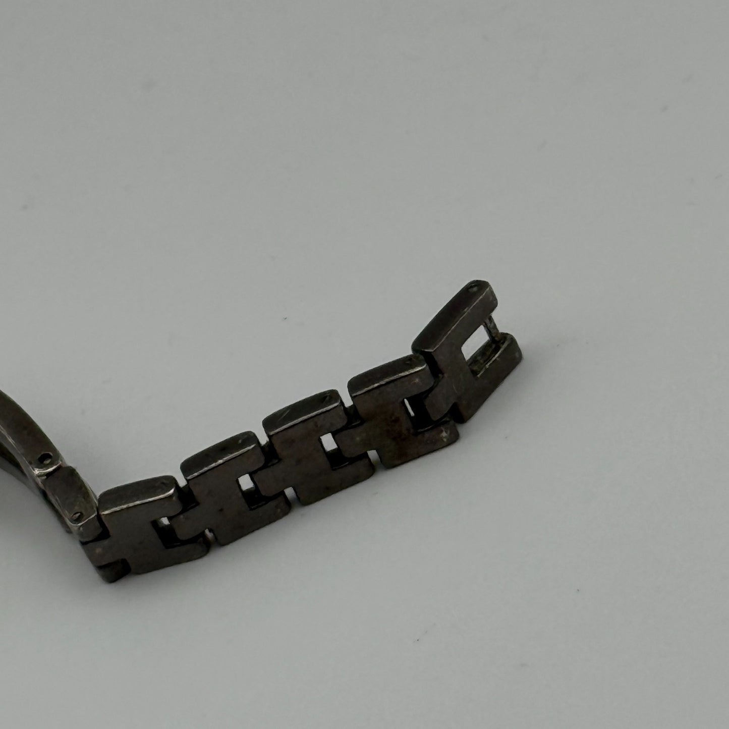 Solo Ladies Quartz Watch Silver Dial Crystal Accents Bracelet Working 20mm