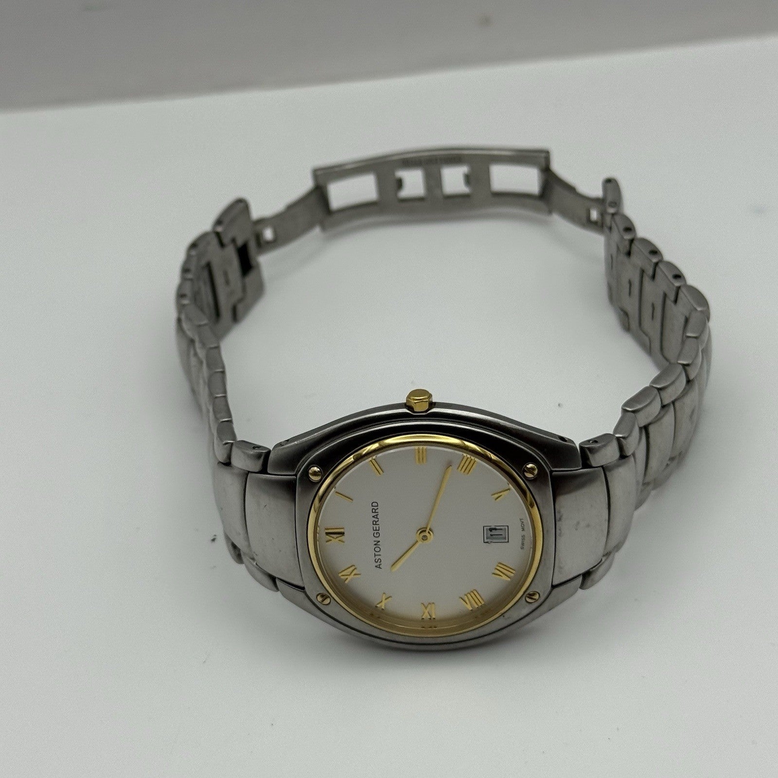 36mm Working Vintage Mens Aston Gerard 261267KM Swiss Date Dial Quartz Watch