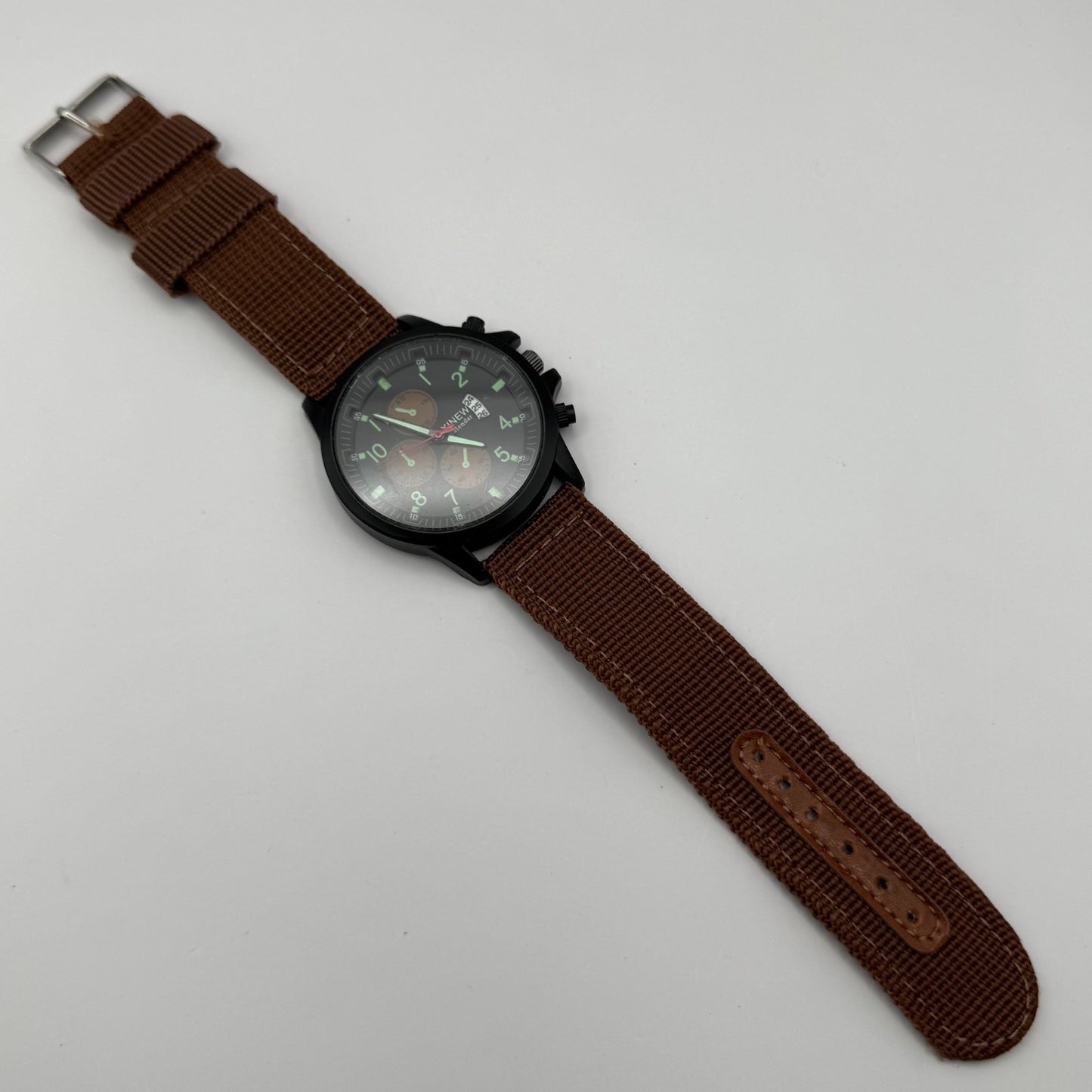 Xinew Men’s Quartz Chronograph Watch Calendar Dial Brown Strap Working 43mm