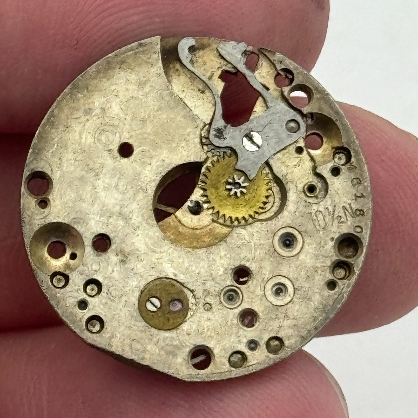 23.6mm Buren 10 1/2N Manual Wind Partial Watch Movement Swiss Vintage PARTS