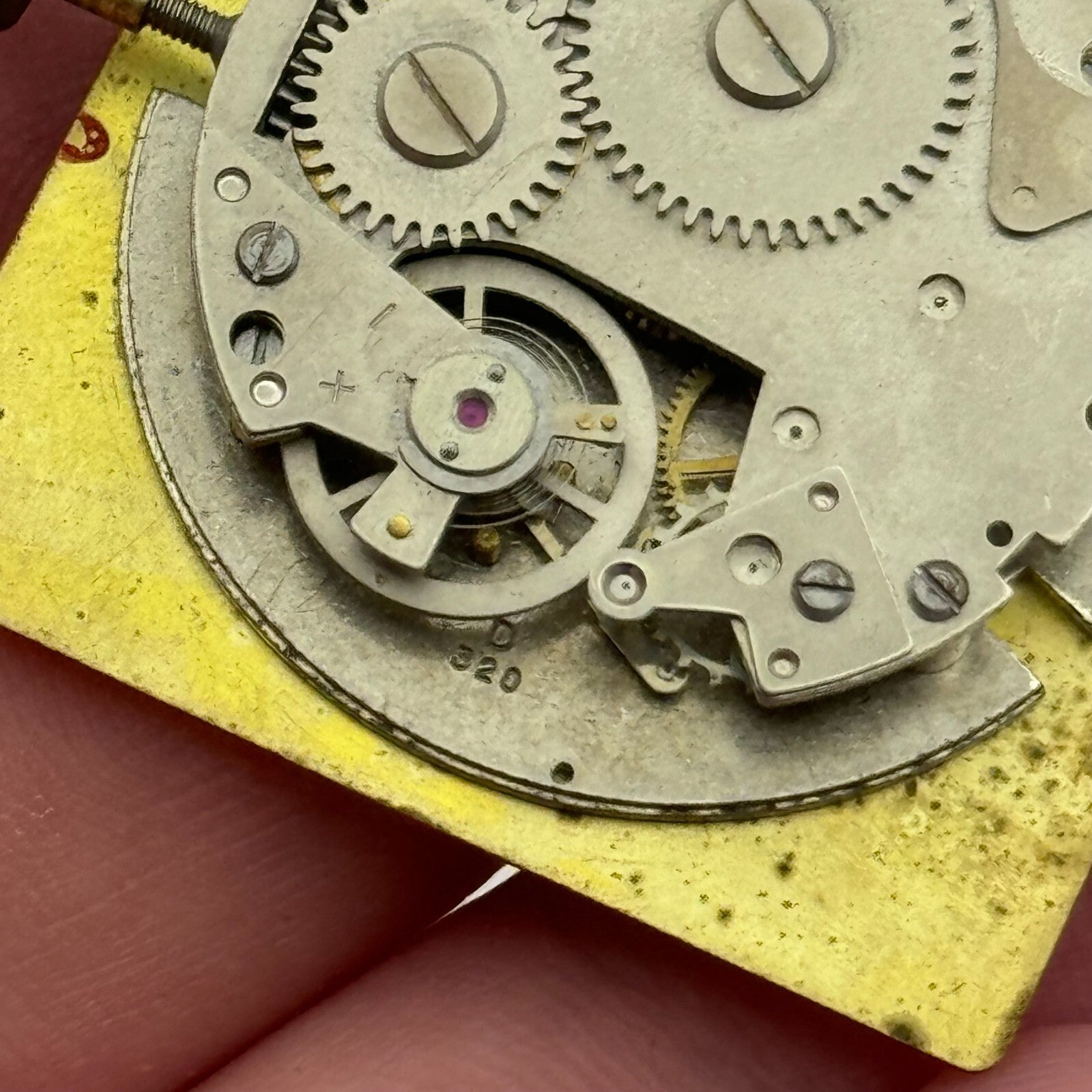 33.7mm Old London Desa 320 Manual Wind Swiss Watch Movement Dial Vintage PARTS