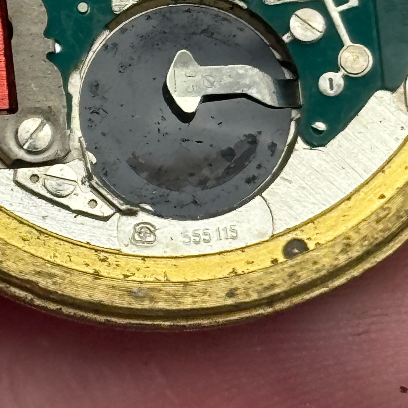 31.5mm Men’s Garrard ETA 555.115 Quartz Watch Movement Vintage PARTS SPARES