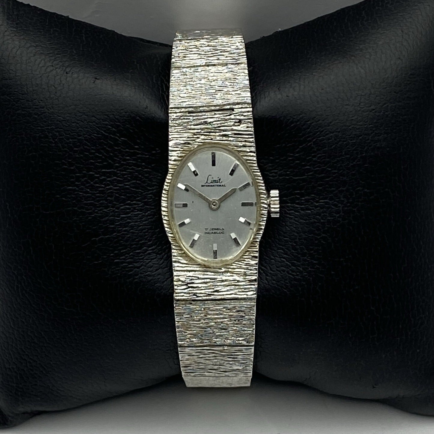 17mm RUNS BUT STOPS Vintage Limit Beautiful Ladies Silver Tone Bark Affect Watch