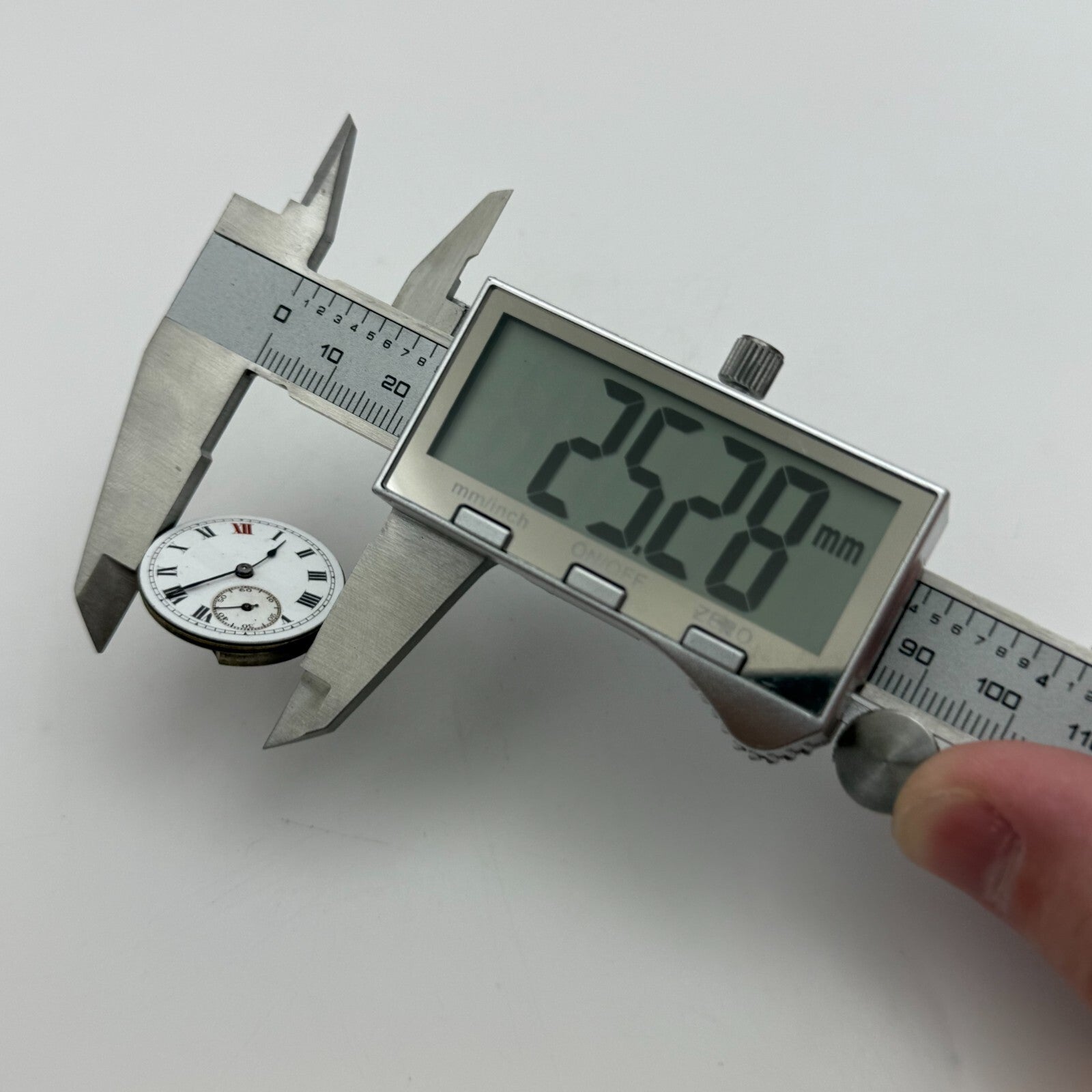 25.2mm Vintage Moeris Sub Seconds Trench Watch Movement Manual Wind PARTS REPAIR