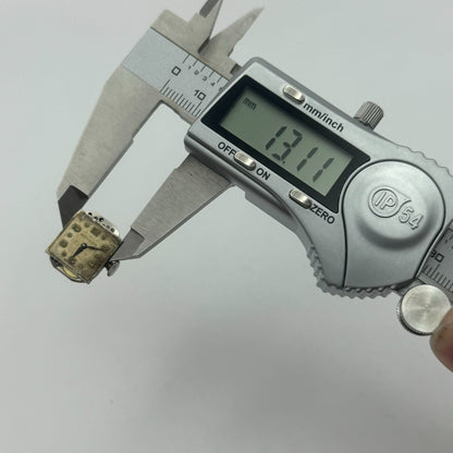 13.1mm Movado Ladies 575 Manual Wind Swiss Watch Movement Vintage RUNS FOR PARTS