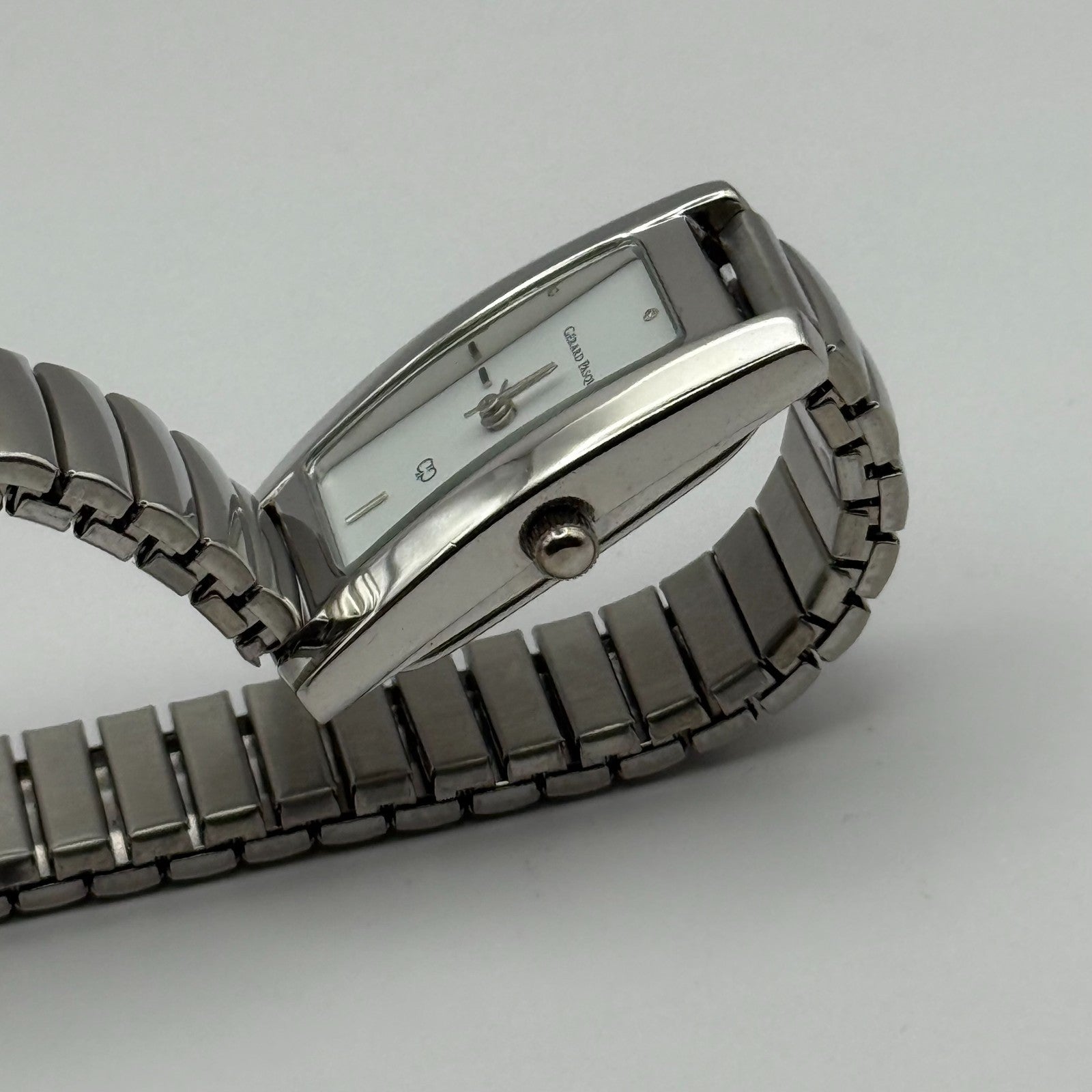 Gerard Pasquier Ladies Quartz Watch Silver Tone Expandable Band Working 19mm