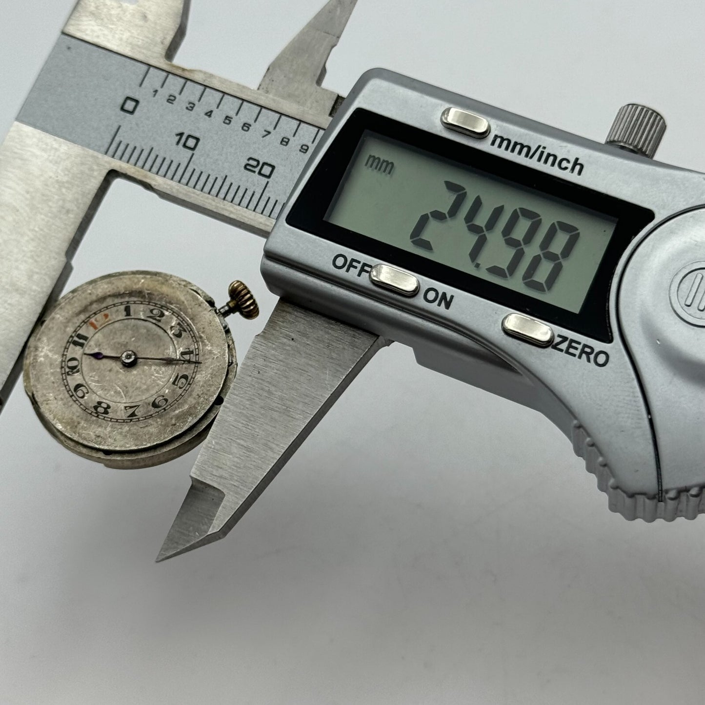 25mm Dreadnought Balance Ok Trench Watch Movement 15 Jewels Vintage Swiss PARTS