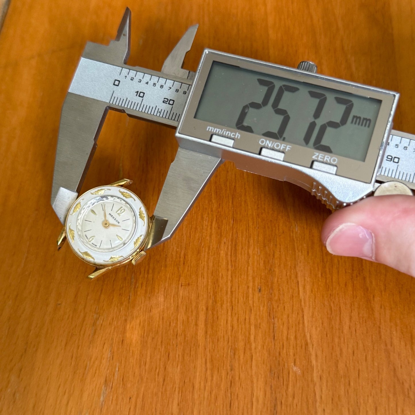 25mm Vintage Manson Patterned Flower Bezel Swiss Manual Basis Watch ZZ PARTS