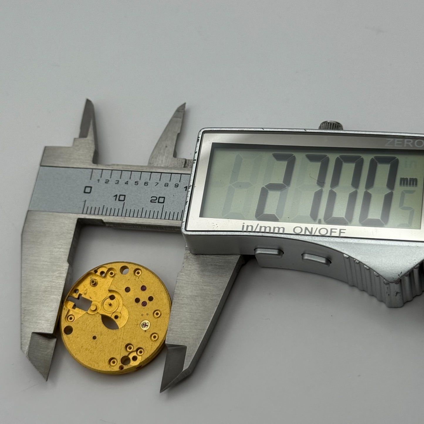 Smiths De Luxe 82 Watch Movement Manual Wind Vintage Parts Repair Spares 27mm