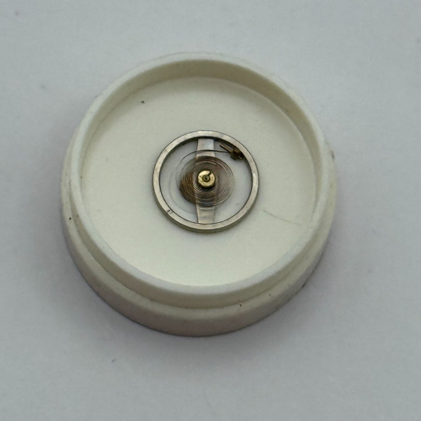 Brac 2051 Balance Wheel Complete And Spring 5½’’’ 69 M Watch Movement Parts 