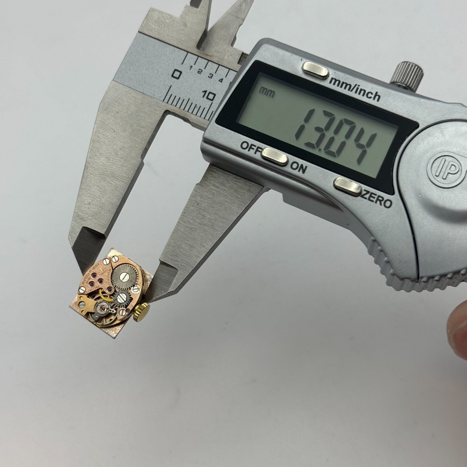 15.1mm Tissot 530-1 Balance Ok Swiss Manual Wind Watch Movement PARTS REPAIR