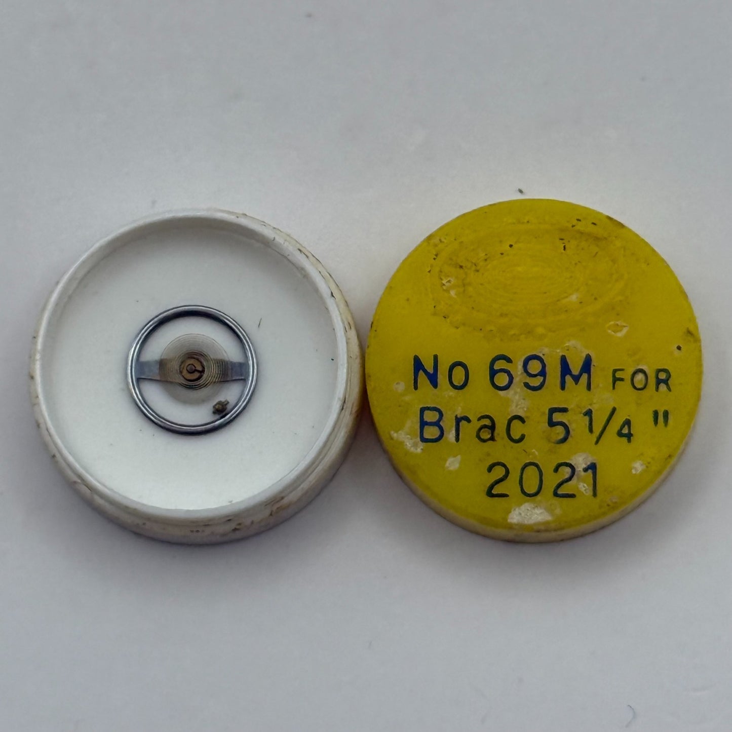 BRAC 2021 Balance Wheel Complete And Spring 5¼’’’  69 M Watch Movement Parts