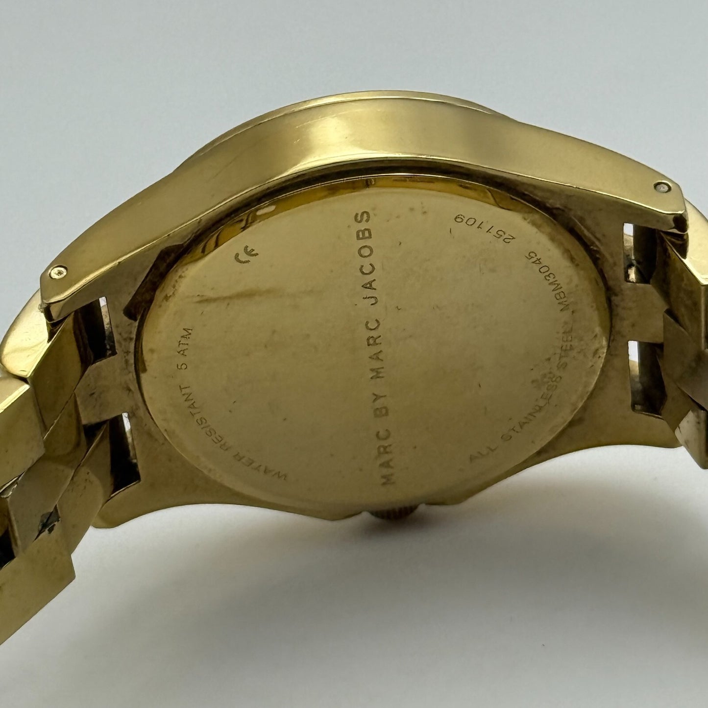 39mm Working Ladies Marc By Marc Jacobs White Date Dial Quartz Watch 5.25 Inches