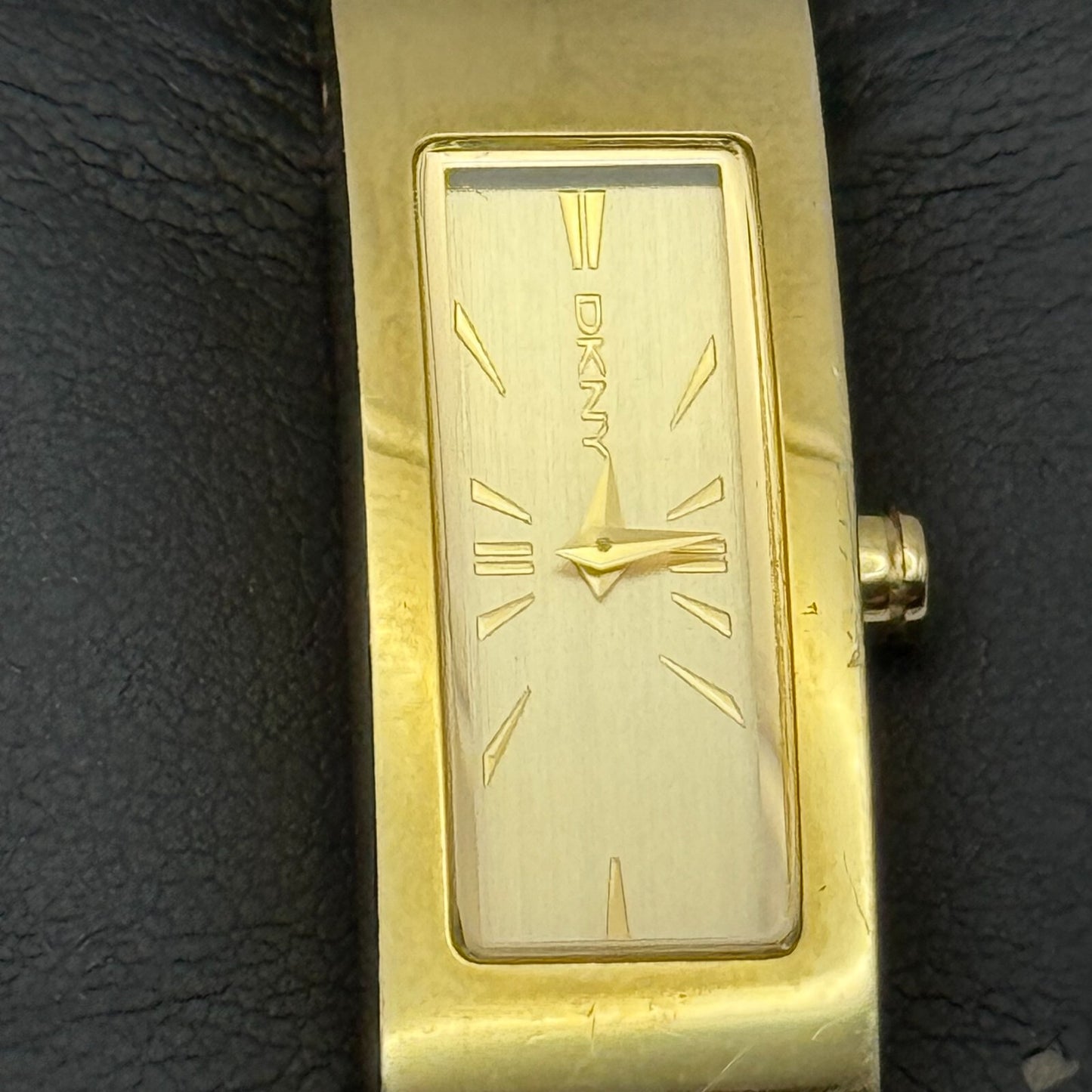 12mm Working Ladies Gold Plated DKNY NY-3814 Quartz Rectangle Watch 5.5 Inches