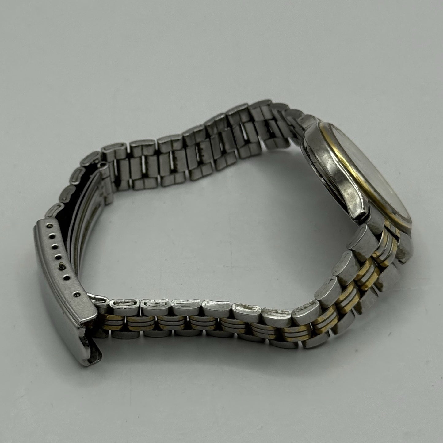 26mm Working Ladies Lorus V782-X113 Two Tone Date Dial Quartz Watch 6 Inches