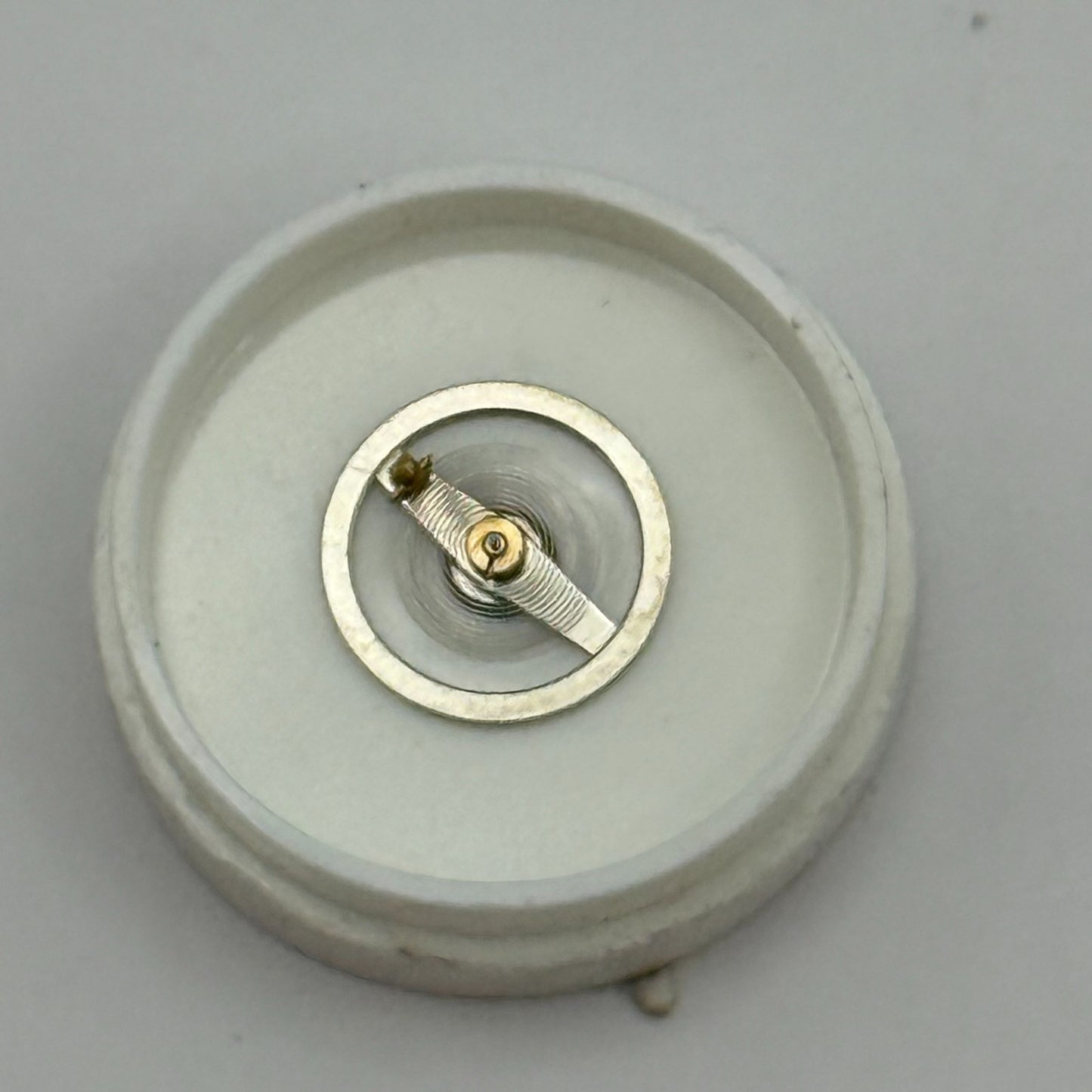 BFG 910 Balance Wheel Complete And Spring Renata 825 Watch Movement Parts NOS 