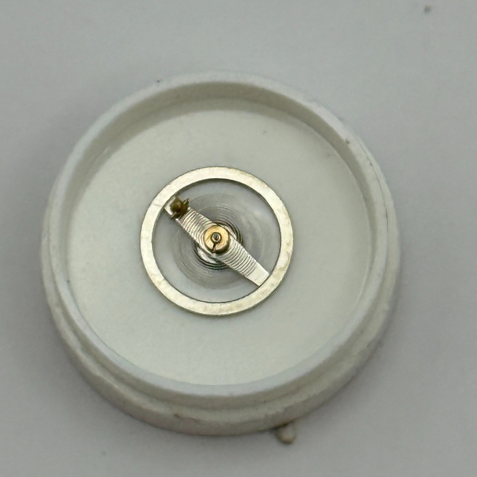 BFG 910 Balance Wheel Complete And Spring Renata 825 Watch Movement Parts NOS 