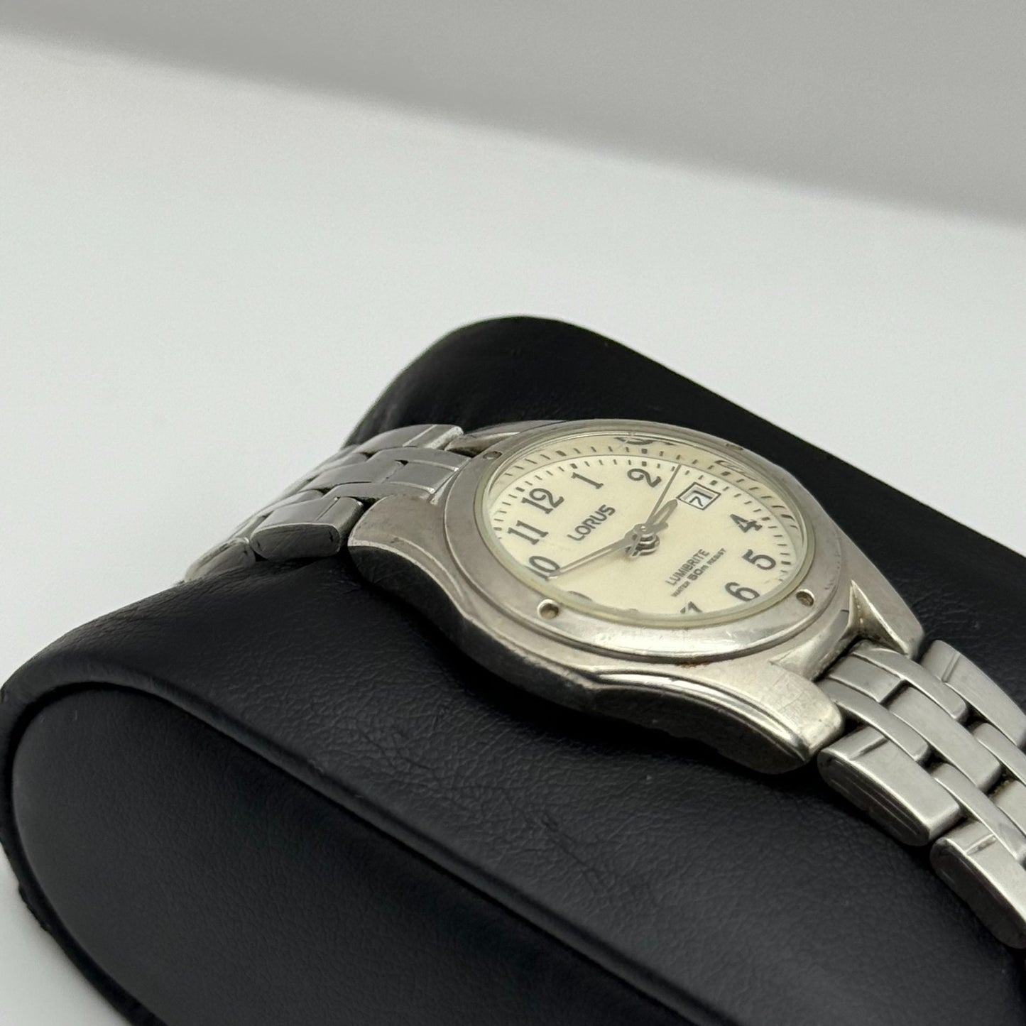 Lorus Lumibrite Ladies Quartz Watch Date Dial Silver Tone Bracelet Working 25mm