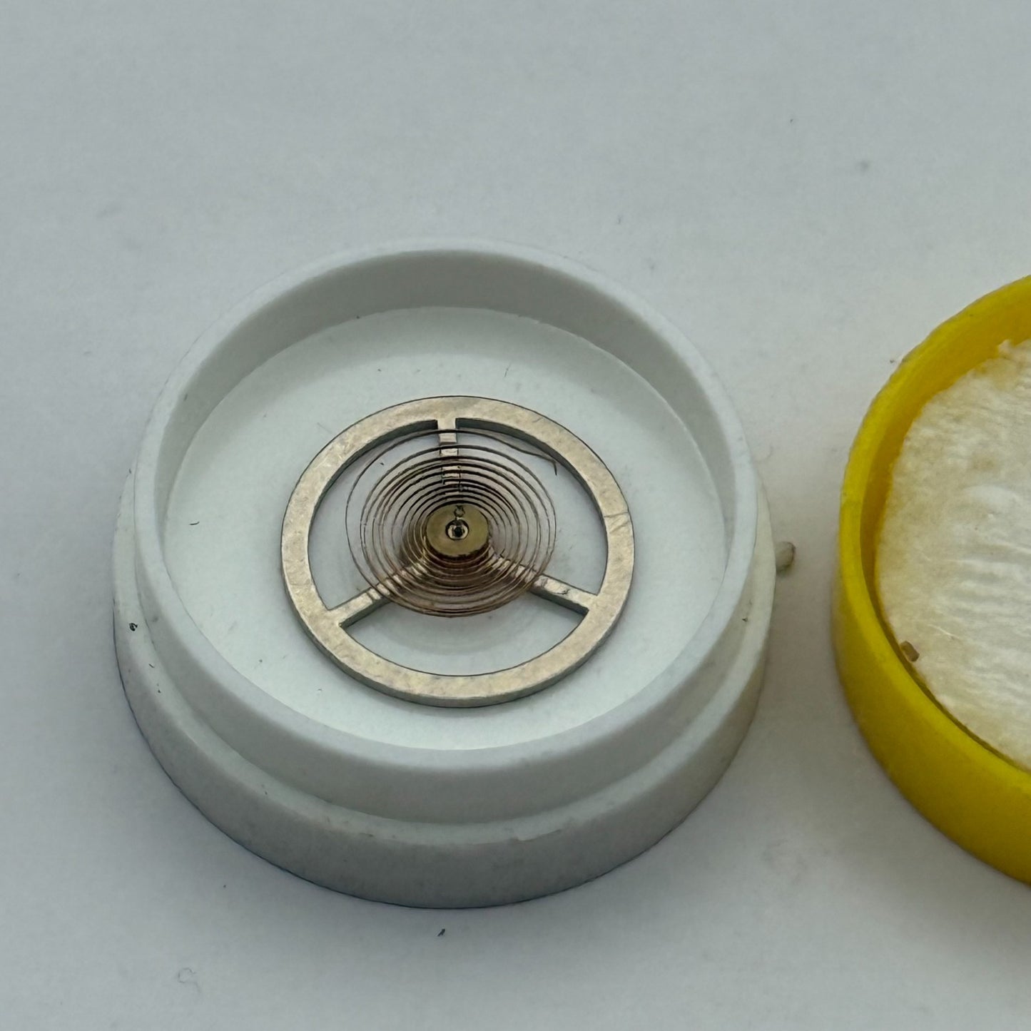 BFG 866 Balance Complete DGT Renata 64 Watch Movement Parts Vintage NOS Repair