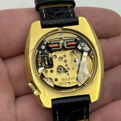 37mm Mens Bulova Accutron 2181F Date Dial Swiss Quartz Vintage Watch TO RESTORE