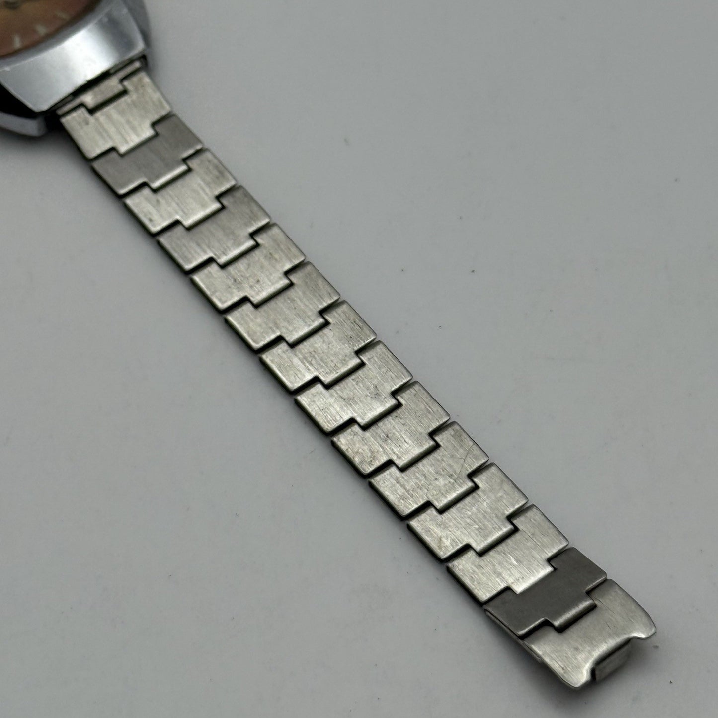 27mm Vintage Cliper 17 Rubis Incabloc Manual Wind Swiss Watch For PARTS REPAIR