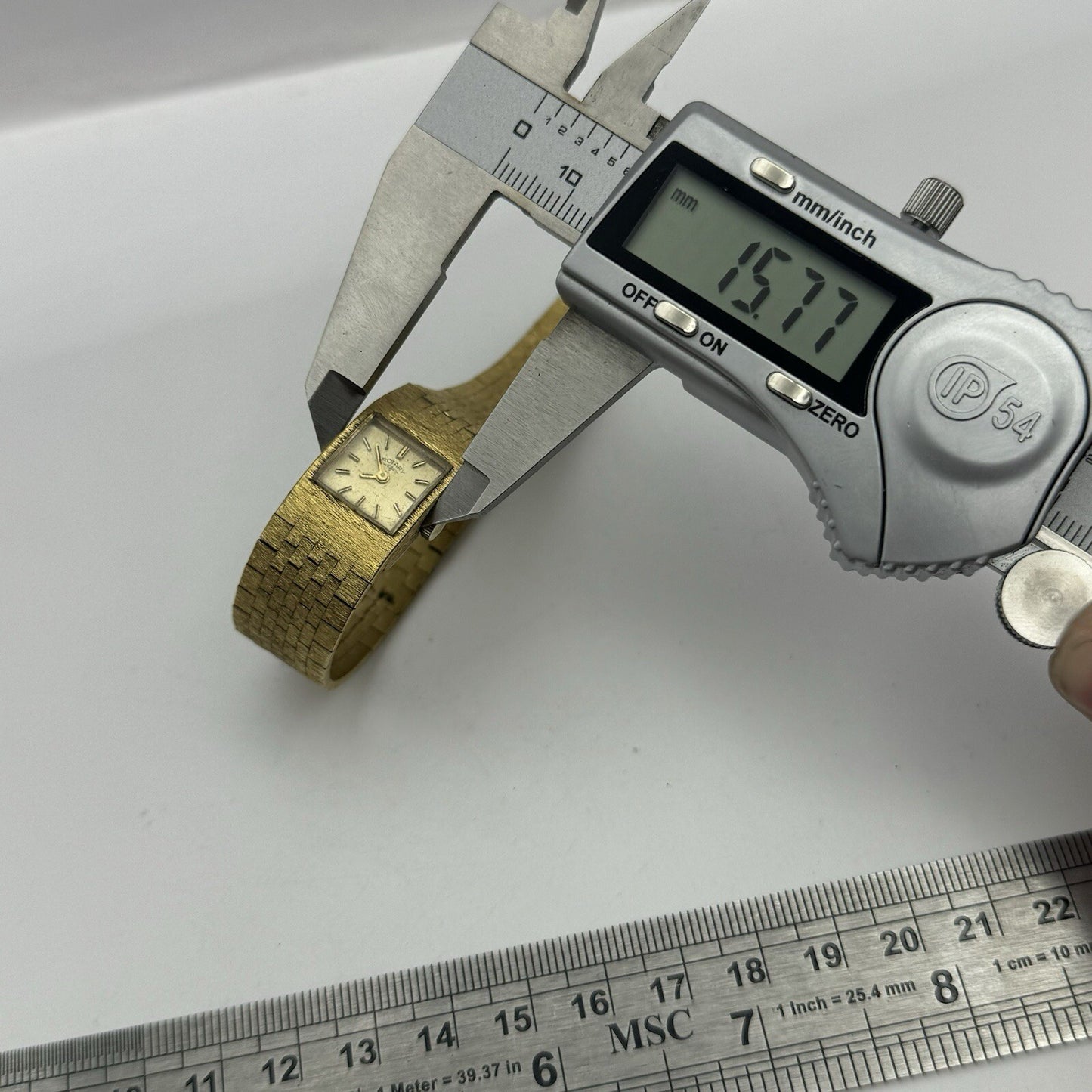 15mm WORKING Ladies Rotary Gold Plated Bark Affect Watch Manual Wind Vintage