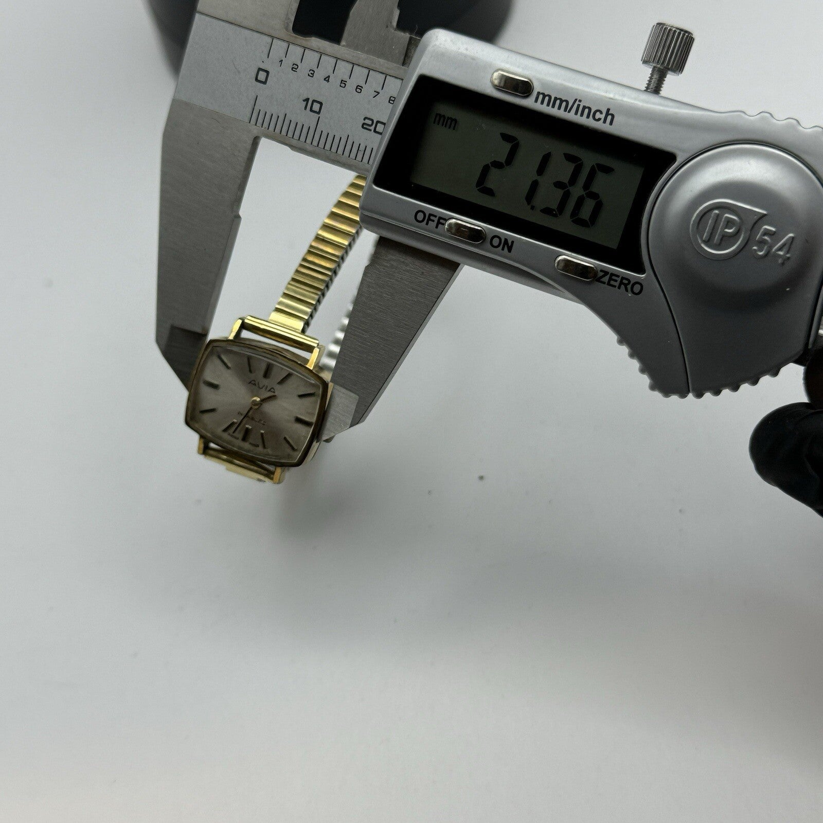 21mm WORKING Vintage Avia Art Deco Expandable Strap Ladies Cocktail Wristwatch 