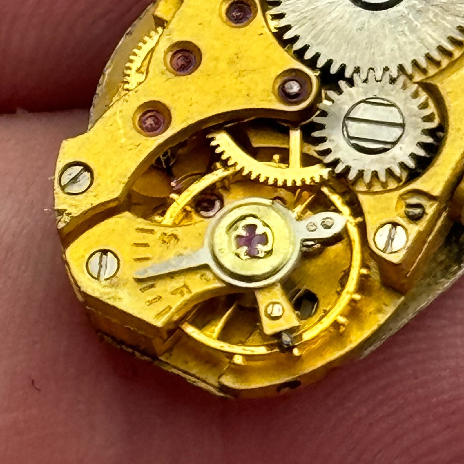 12.7mm Ladies Smiths Imperial Manual Wind Watch Movement Vintage England PARTS