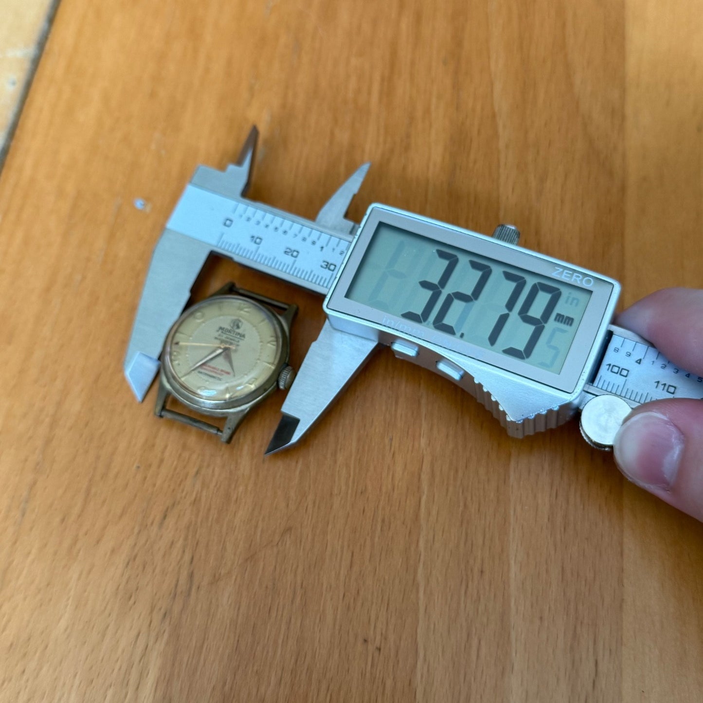 32mm Vintage Mortima 25 Jewels Unbreakable Spring Manual Wind Swiss Watch PARTS