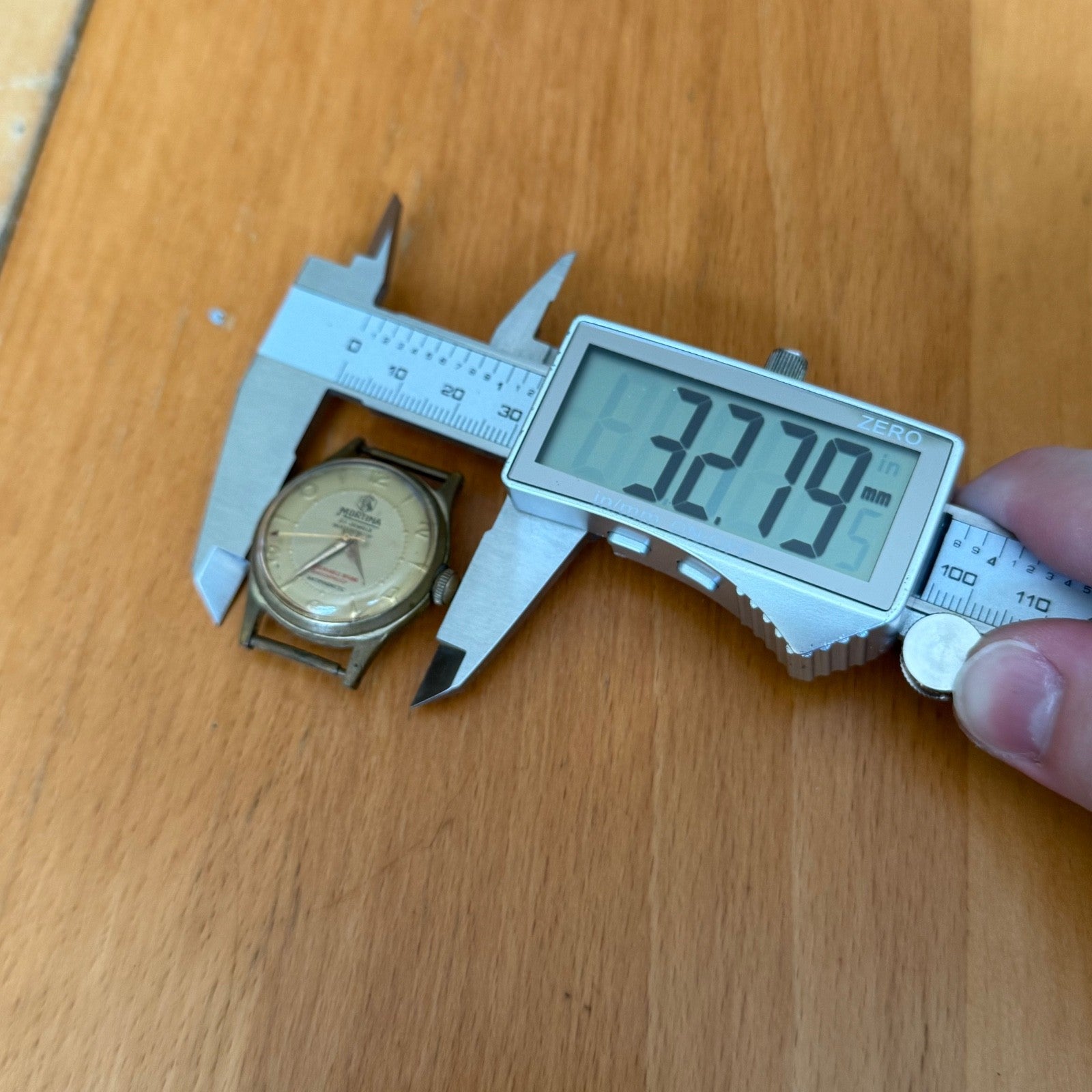 32mm Vintage Mortima 25 Jewels Unbreakable Spring Manual Wind Swiss Watch PARTS