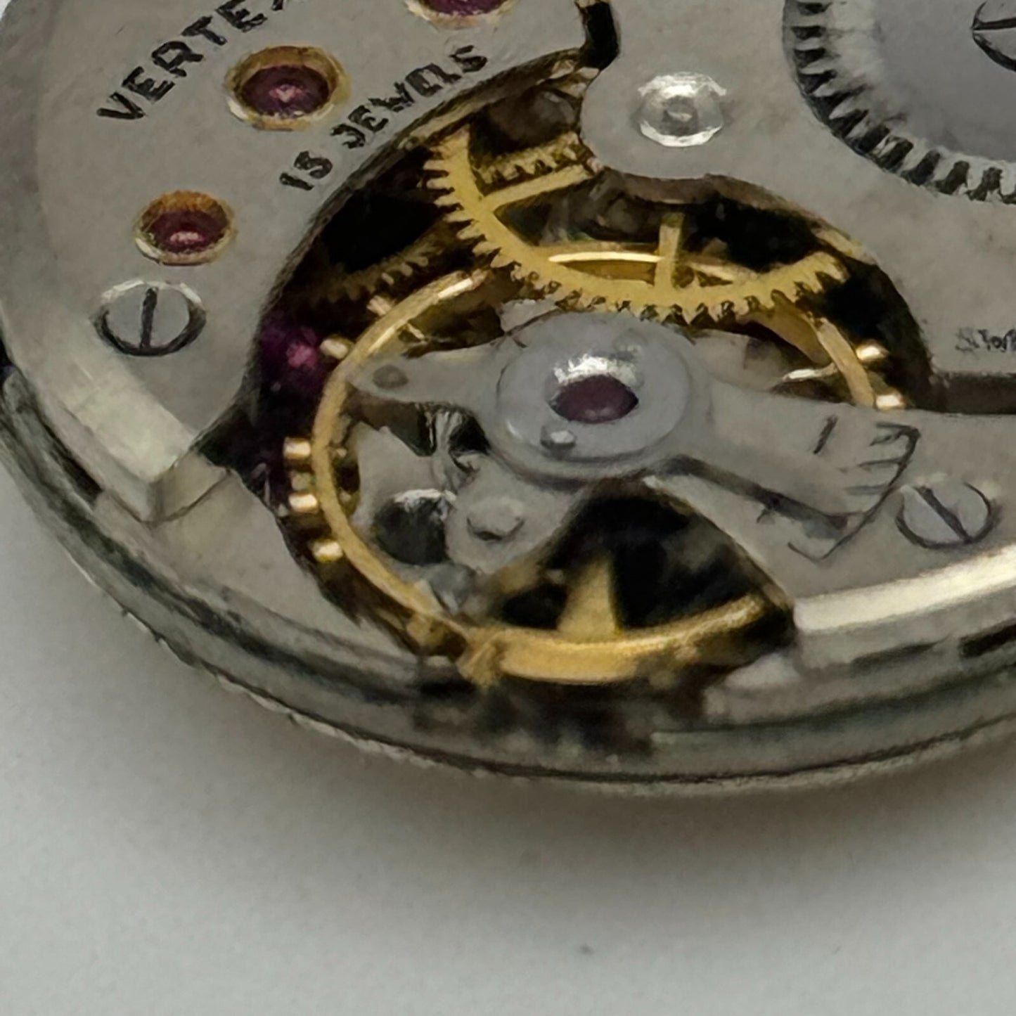 19.7mm Vertex Revue 78 Manual Wind Watch 15 Jewels Movement Swiss Vintage PARTS