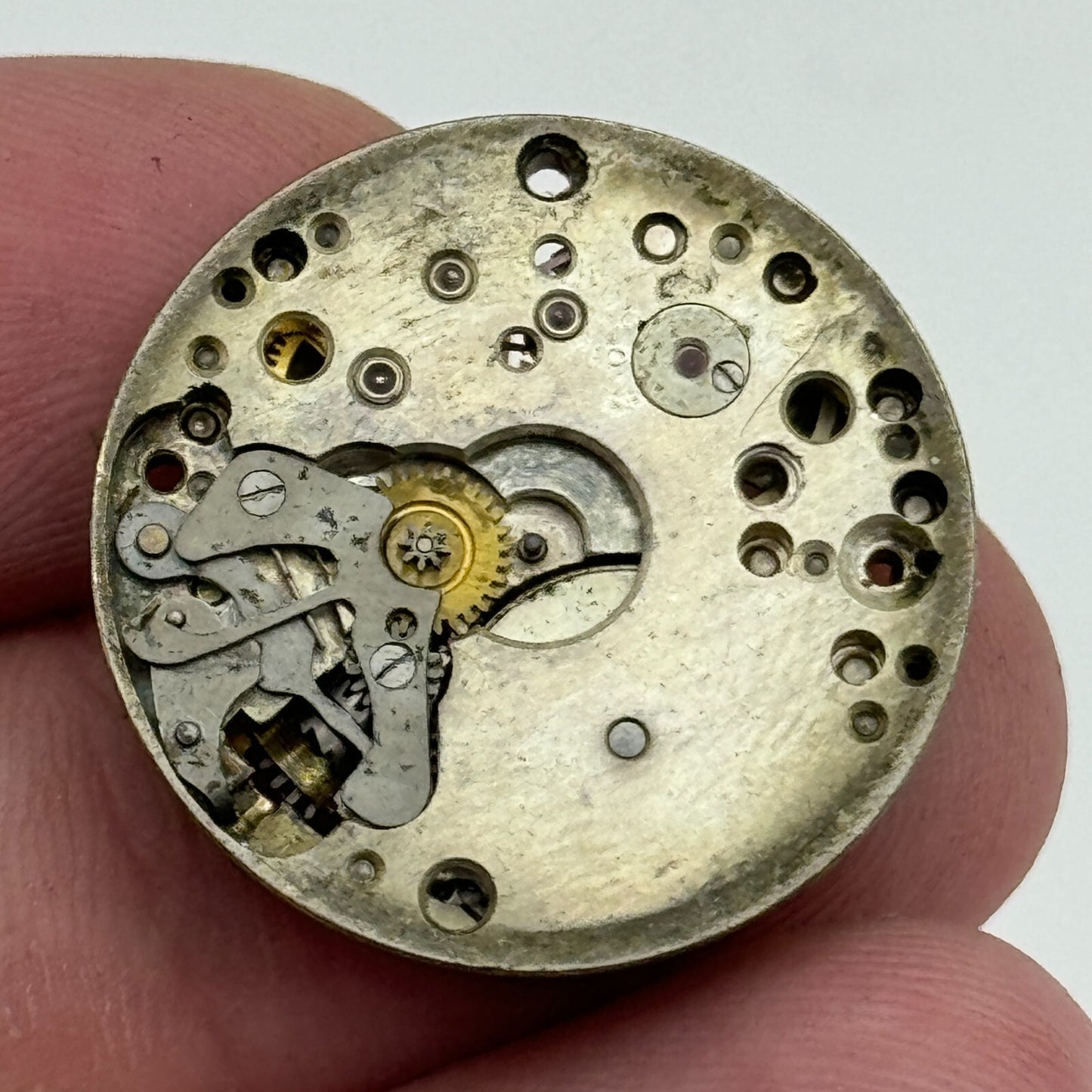 23.6mm Unidentified 15 Jewels Swiss Vintage Manual Wind Watch Movement PARTS