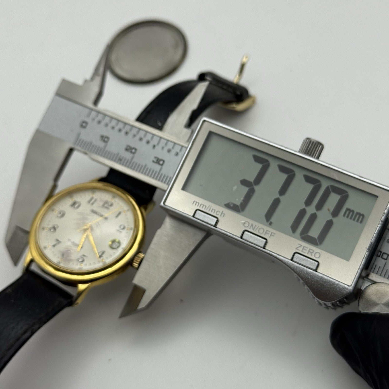 35mm Running Vintage Men’s Sekonda 17 Jewels Manual Wind Date Watch PARTS REPAIR