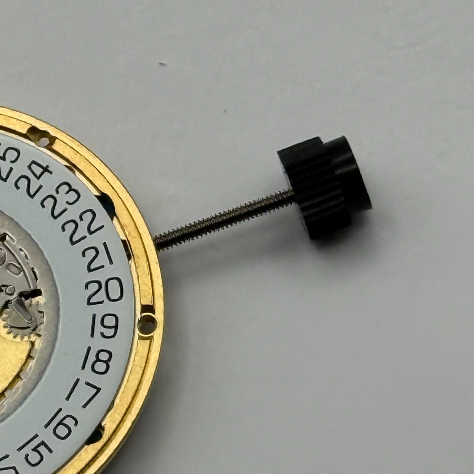 ETA 955.412 Watch Movement Running Quartz Tag Heuer 2.95 Parts Repair 23.9mm