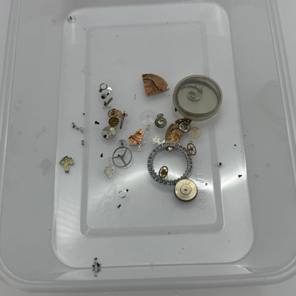 30.9mm Vintage Accurist ETA 2409 Partial Manual Wind Watch Movement PARTS REPAIR