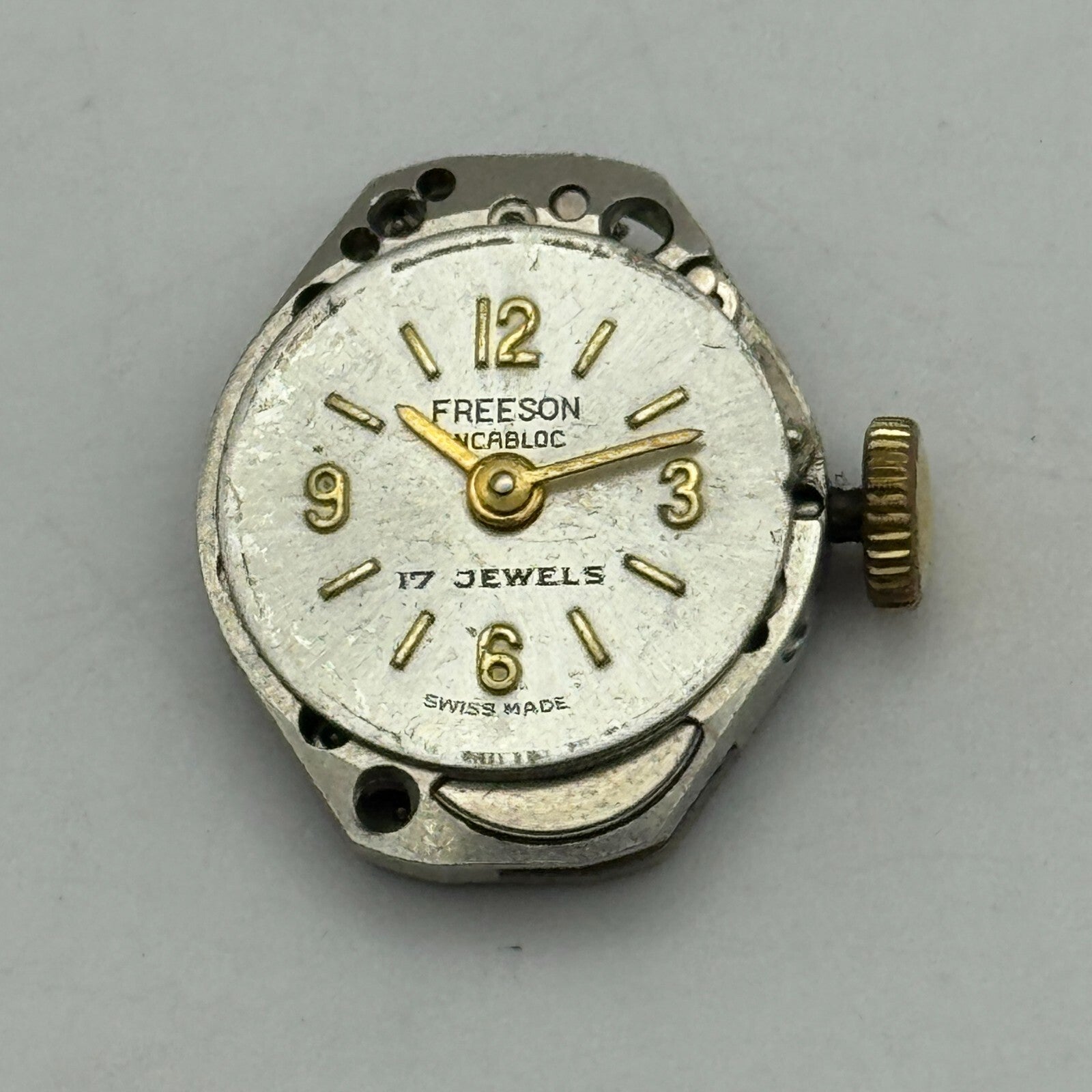 15mm Ladies FHF ST 69 Swiss 17 Jewels Manual Wind Watch Movement Vintage PARTS