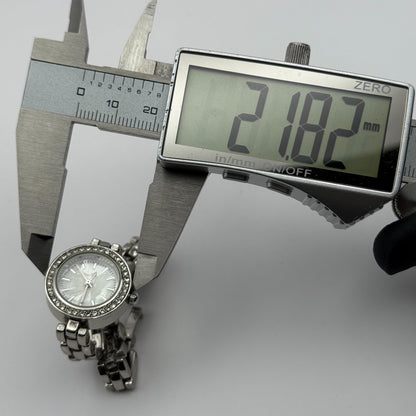 Avon Ladies Quartz Watch Mother of Pearl Dial Silver Tone Bracelet Working 21mm