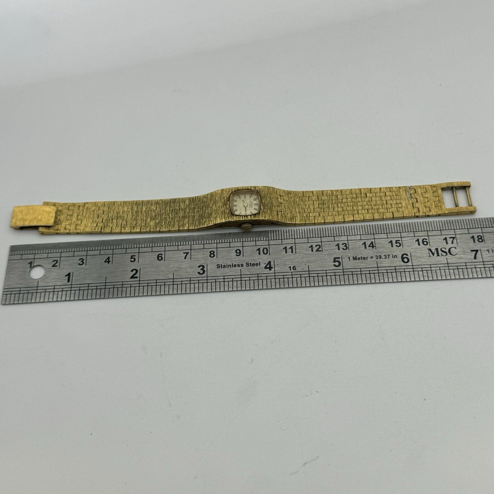 15mm Ladies Rotary Gold Plated Manual Wind Swiss Vintage Watch REQUIRES SERVICE
