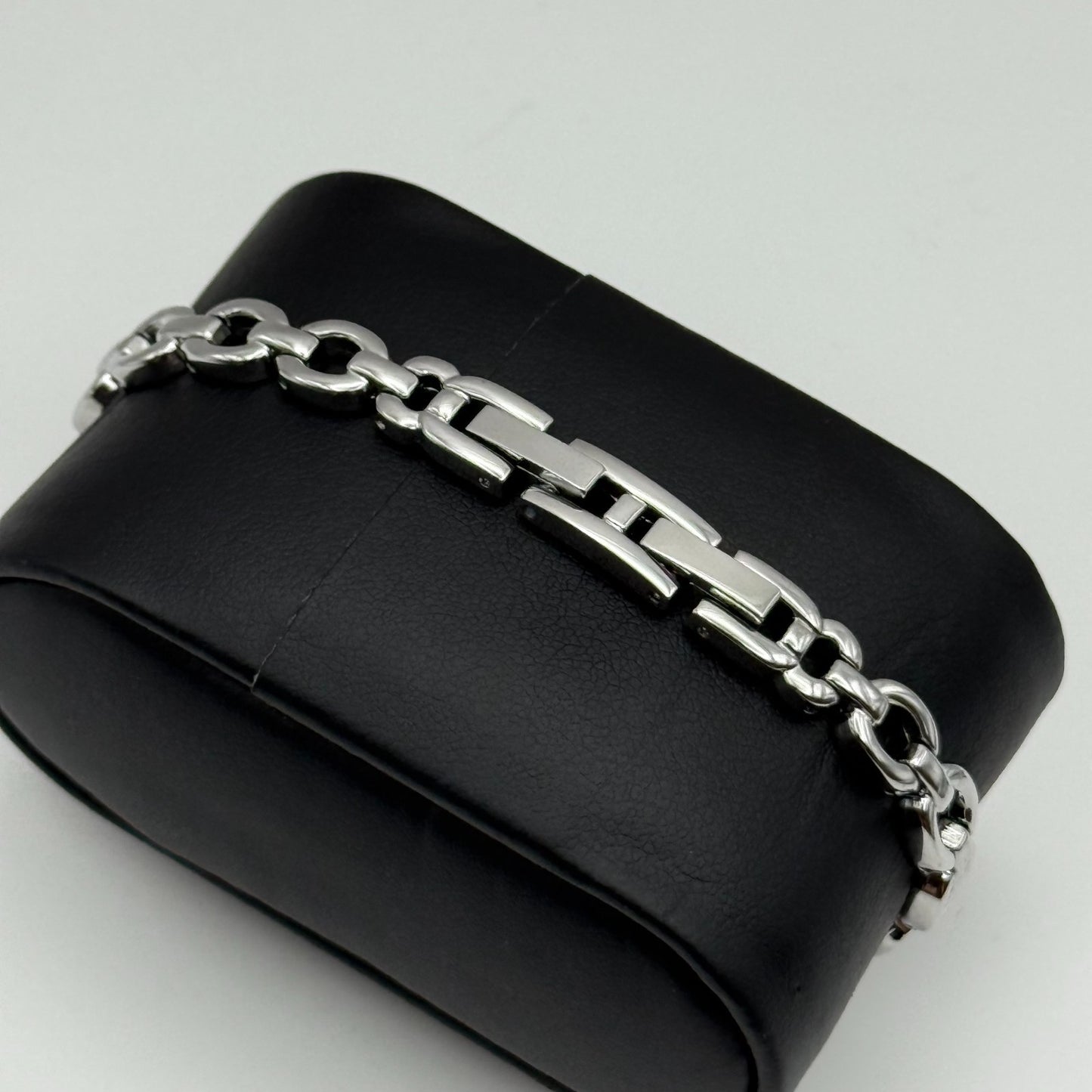 22mm Working Ladies Sekonda Two Tone Jewelled Quartz Japan Watch 6.75 Inches