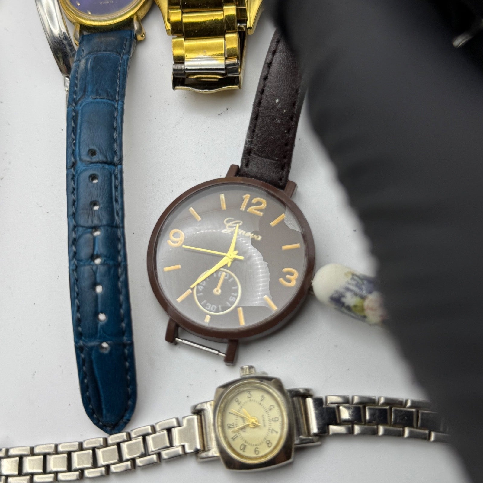 Bundle Of 16 Quartz Watches Modern / Vintage Untested Parts / Repair / Crafts