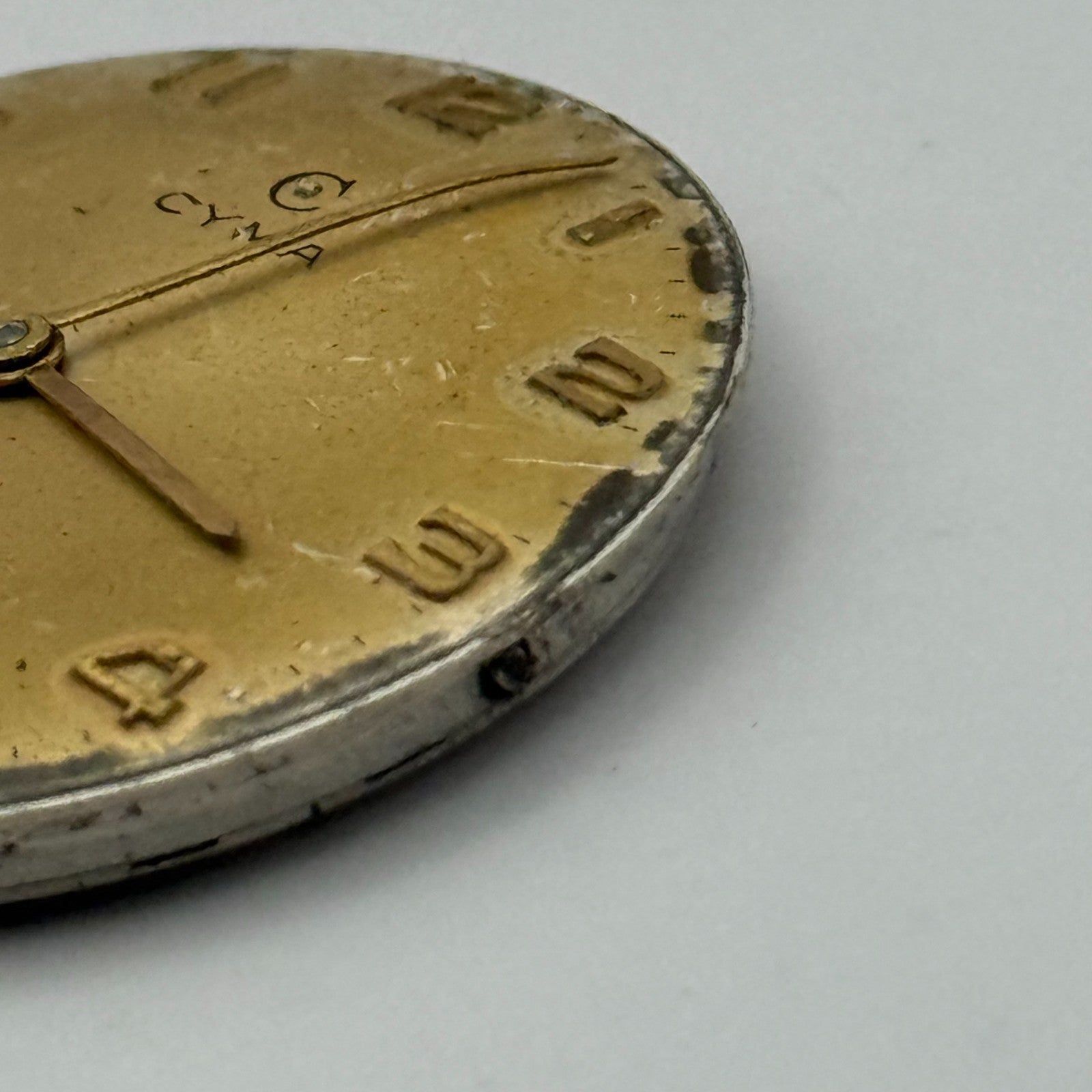 Cyma R. 484 Watch Movement Manual Wind Vintage Swiss 17 Jewels Parts 28.2mm