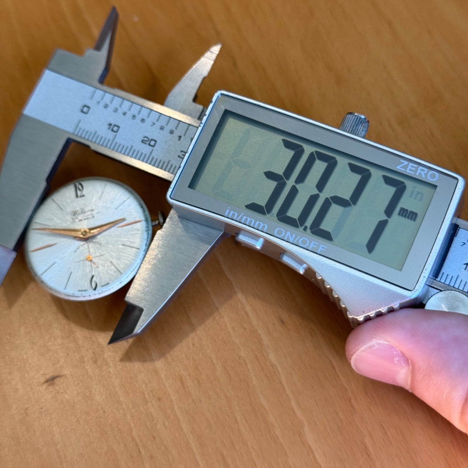 33mm Vintage Wilson De Luxe Brevete 314705 Manual Wind 17 Jewels Watch FOR PARTS