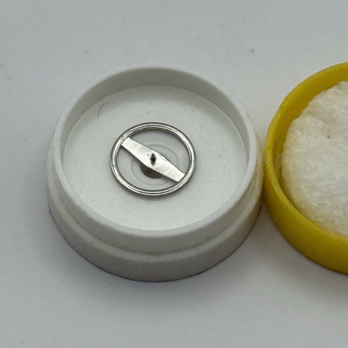 Ronda RL 8 3/4''' 8013 Balance Complete Renata 1455 M Watch Parts Vintage NOS