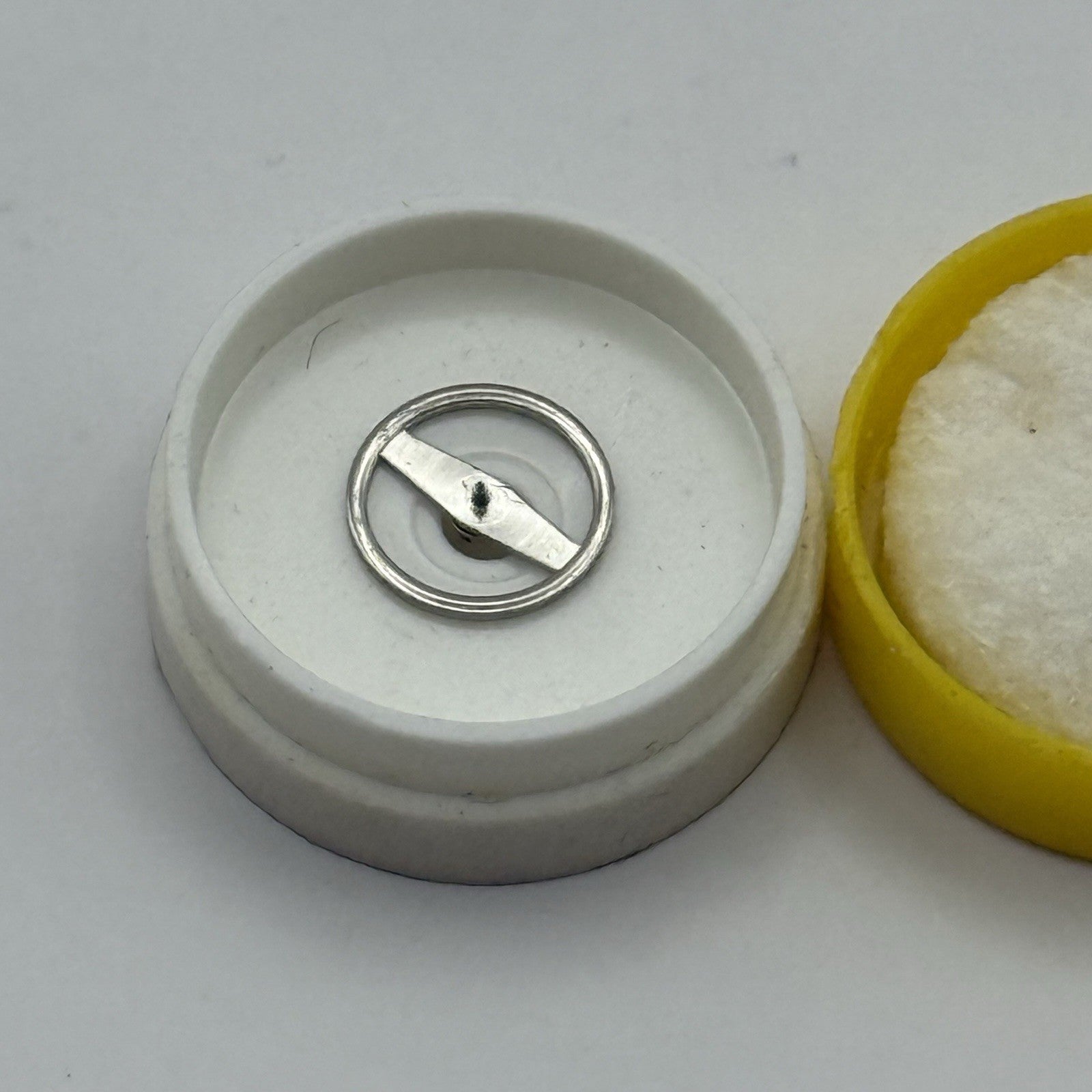 Ronda RL 8 3/4''' 8013 Balance Complete Renata 1455 M Watch Parts Vintage NOS