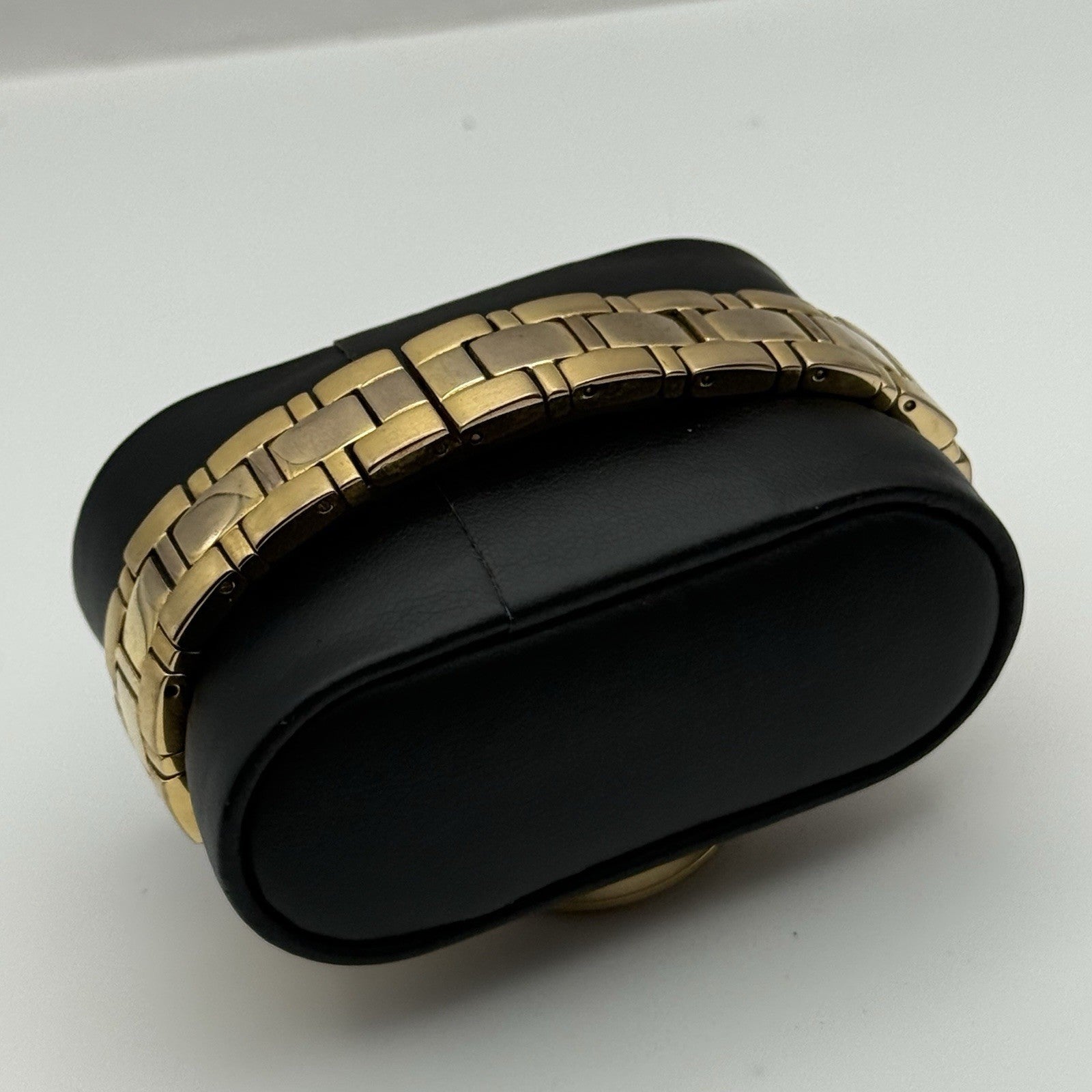 28mm Working Ladies Rotary LB3907 Dolphin Standard Rose Gold Tone Quartz Watch