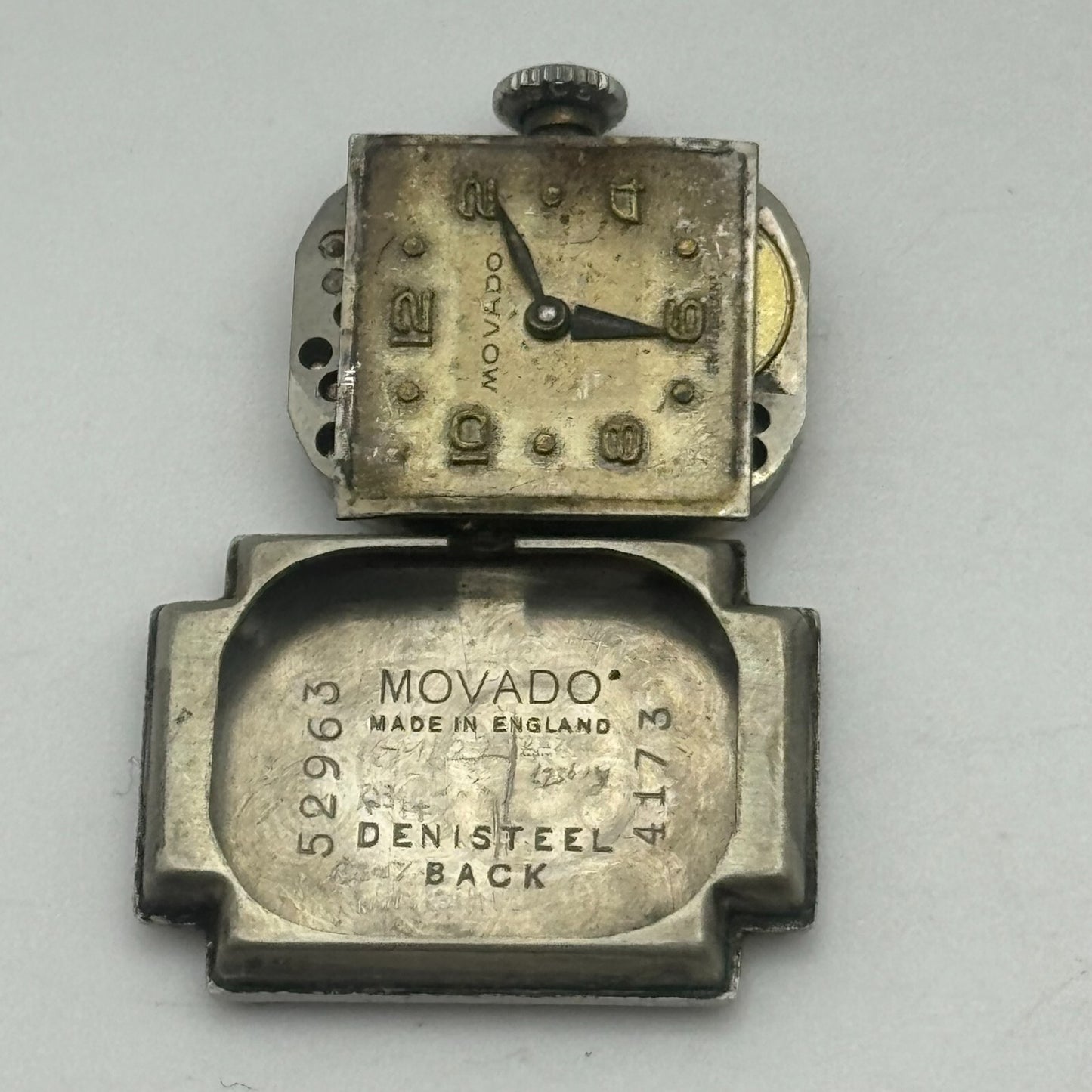 13.1mm Movado Ladies 575 Manual Wind Swiss Watch Movement Vintage RUNS FOR PARTS